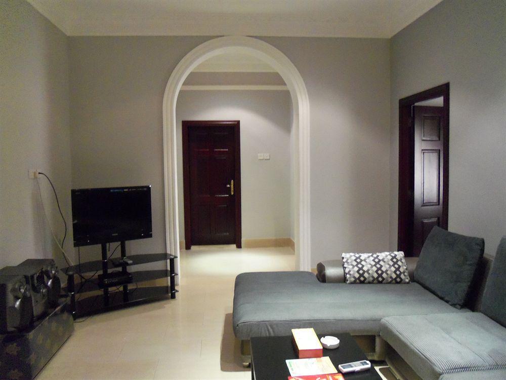 รอยัล เรสซิเดนซ์ โฮเทล อพาร์ตเมนต์ Hotel อุมม์อัลไกไวน์ ภายนอก รูปภาพ