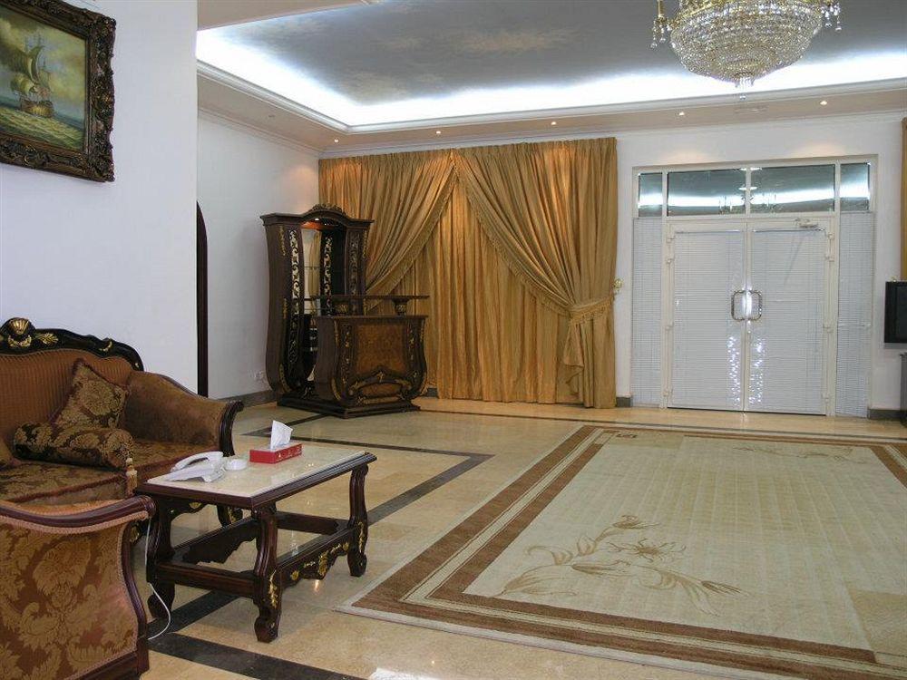 รอยัล เรสซิเดนซ์ โฮเทล อพาร์ตเมนต์ Hotel อุมม์อัลไกไวน์ ภายนอก รูปภาพ